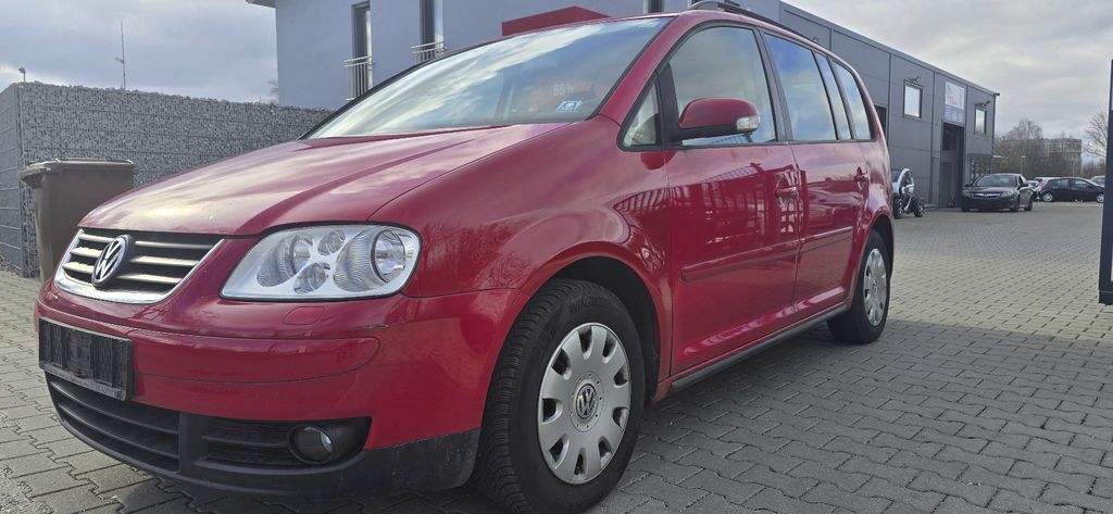 VW Touran 240.000 km 590 € Augsburg 86167