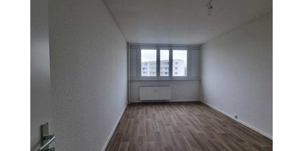 Etagenwohnung Halle (Saale) Nietleben - 4 Zimmer, 111 m&sup2;, 780&euro; | Angebot:26233703