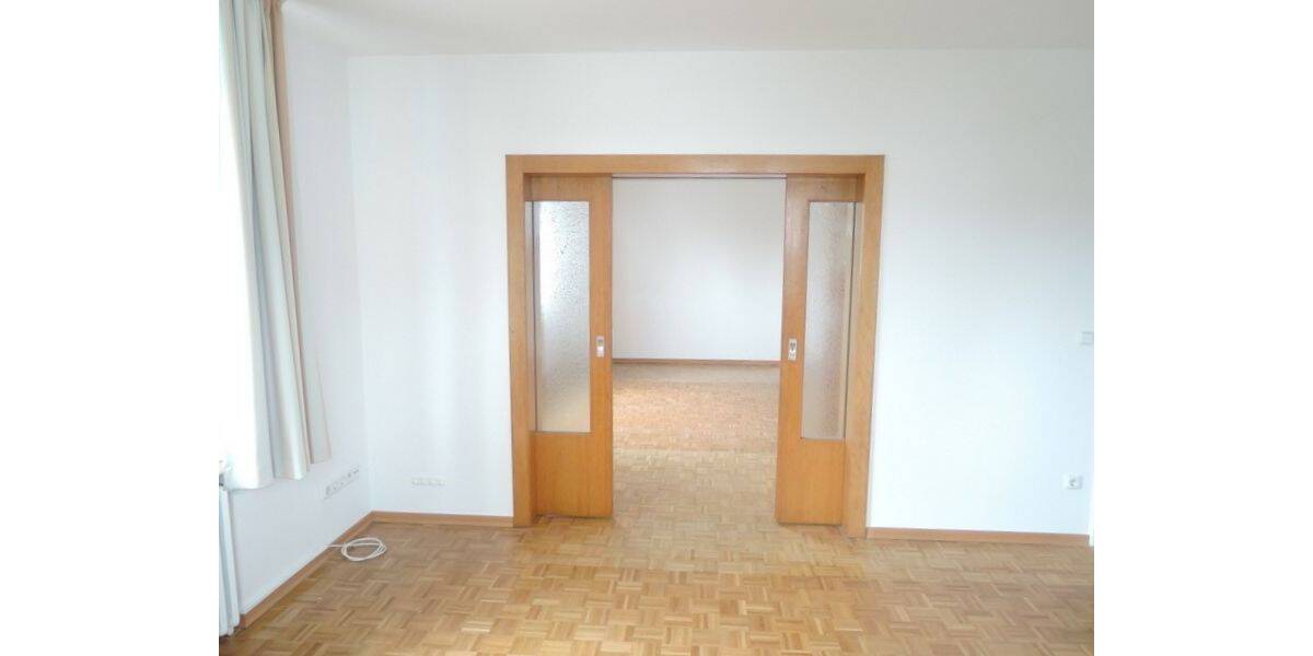 Etagenwohnung Northeim - 4 Zimmer, 98 m&sup2;, 600&euro; | Angebot:26346953