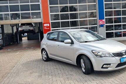 Kia ceed / Ceed 210.000 km 2.200 &euro; Osnabrück 49090