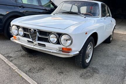 Alfa Romeo GTV