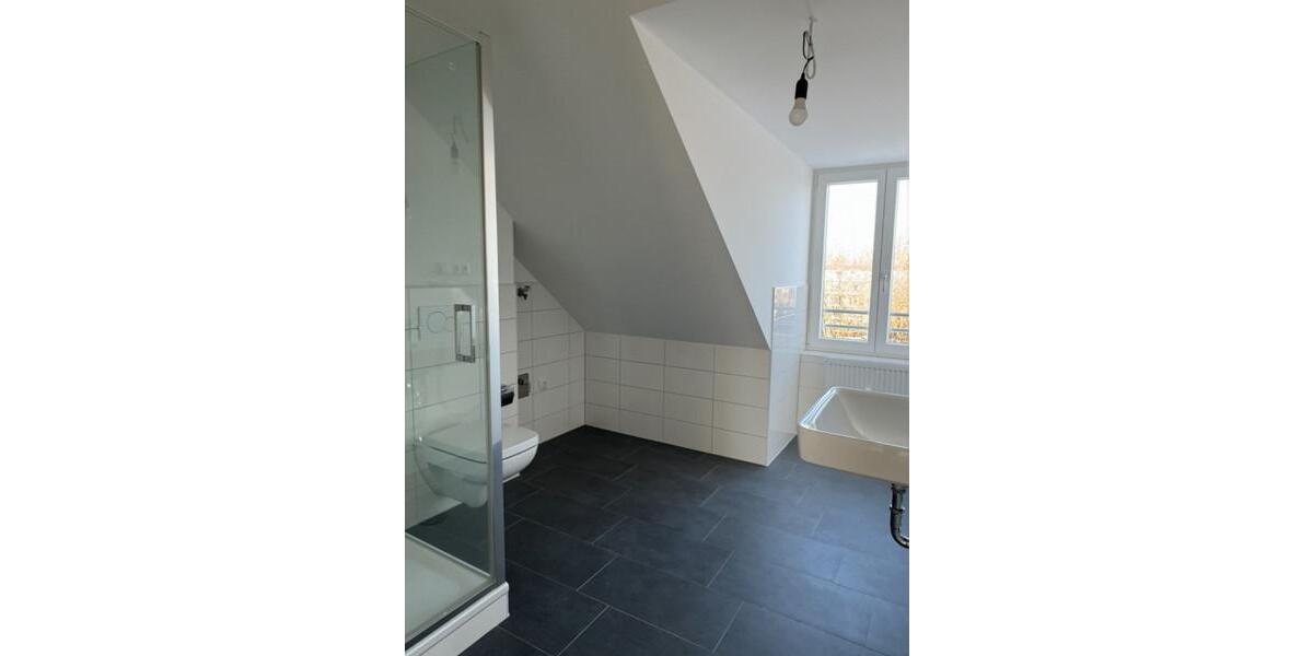 Schöne, helle 2-Zi.-Wohnung mit Dachterrasse 2 zimmer