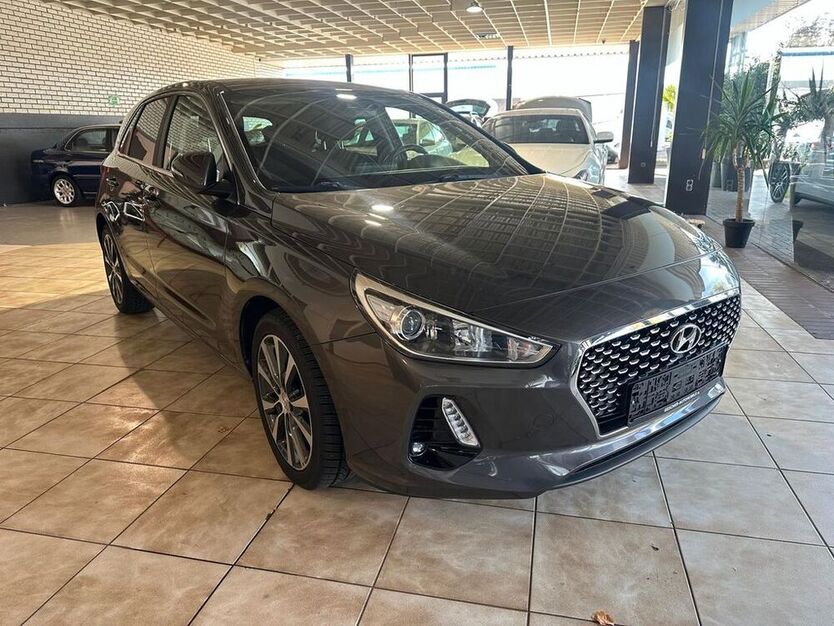 i30