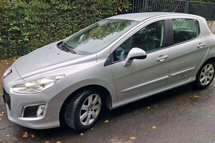 Peugeot 308 120.000 km 3.200 &euro; Bad Vilbel 61118