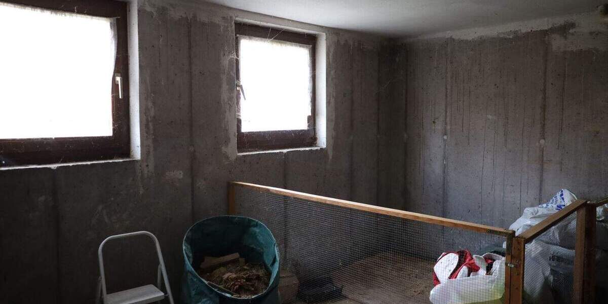 Mehrfamilienhaus, Wohnhaus Meßstetten Oberdigisheim - 7 Zimmer, 202 m&sup2;, 245.000&euro; | Angebot:25775849