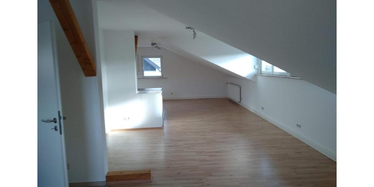 Dachgeschoßwohnung Brigachtal - 1 Zimmer, 52 m&sup2;, 470&euro; | Angebot:25292618