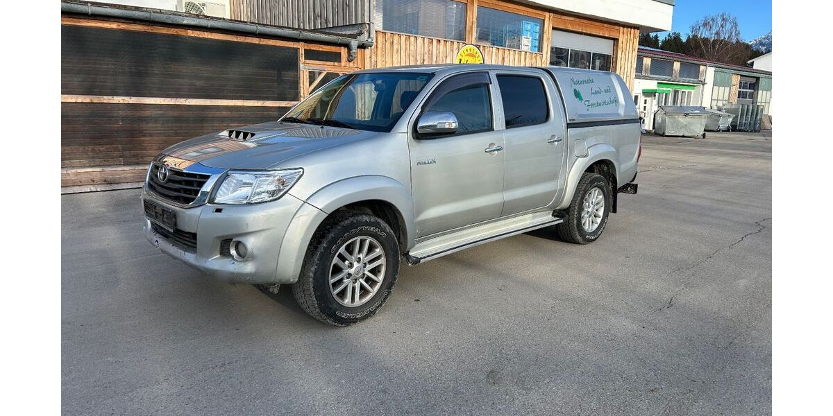Toyota Hilux 206.000 km 14.990 &euro; Füssen 87629
