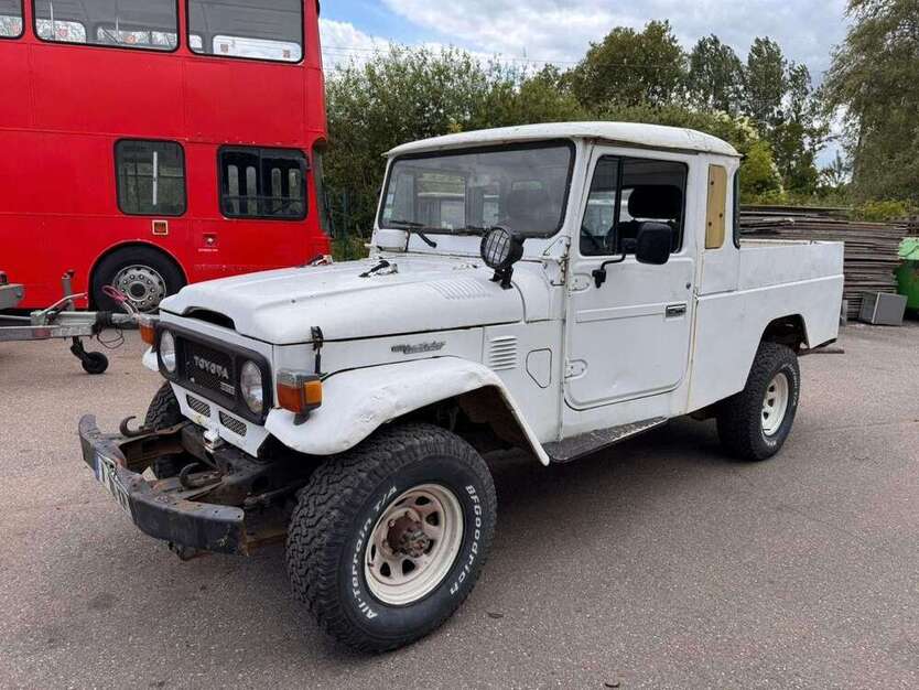 Land Cruiser