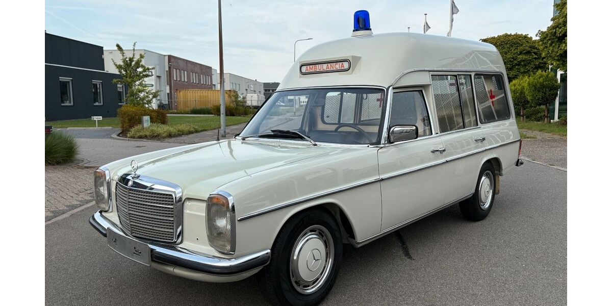 Mercedes-Benz 240 52.869 km 25.000 &euro; Groningen 9723H