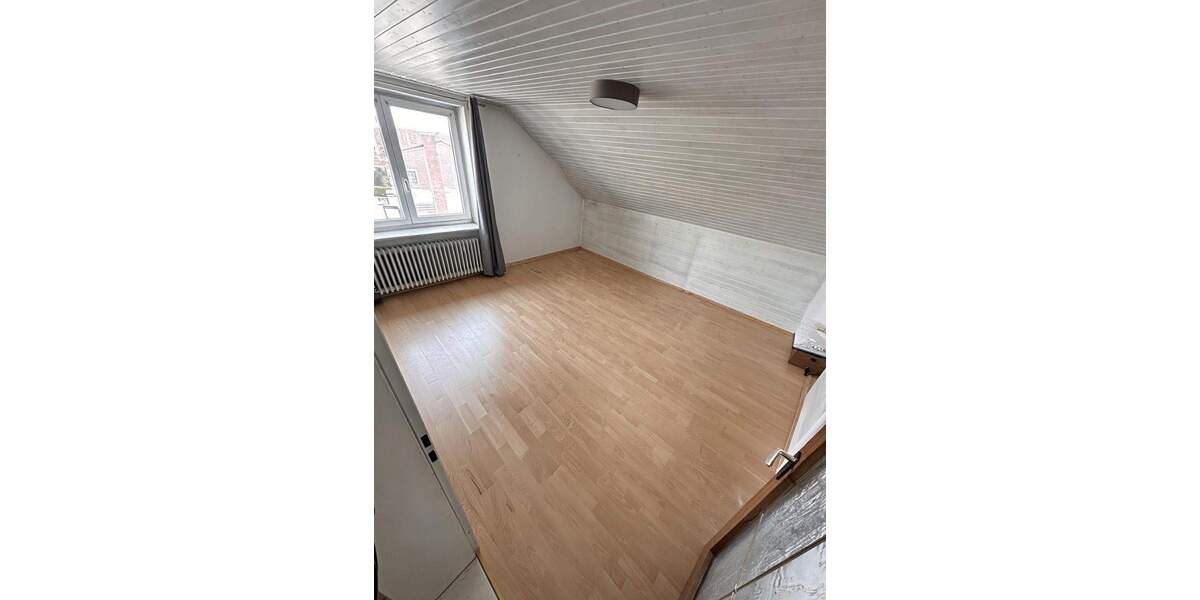 Etagenwohnung Ingolstadt Hundszell - 4 Zimmer, 74 m&sup2;, 750&euro; | Angebot:25399321