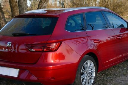 Seat Leon 76.925 km 12.450 &euro; Hemhofen 91334