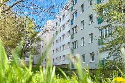 Wohnung Erfurt Herrenberg - 3 Zimmer, 69 m&sup2;, 502&euro; | Angebot:26380025
