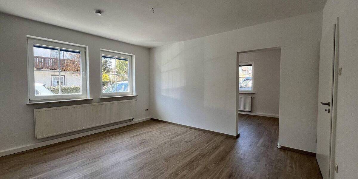 Mehrfamilienhaus, Wohnhaus Eggenfelden - 7 Zimmer, 245 m&sup2;, 650.000&euro; | Angebot:26306511
