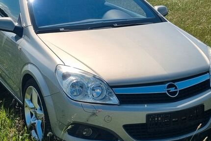 Opel Astra 218.863 km 4.499 € Wachau 01454
