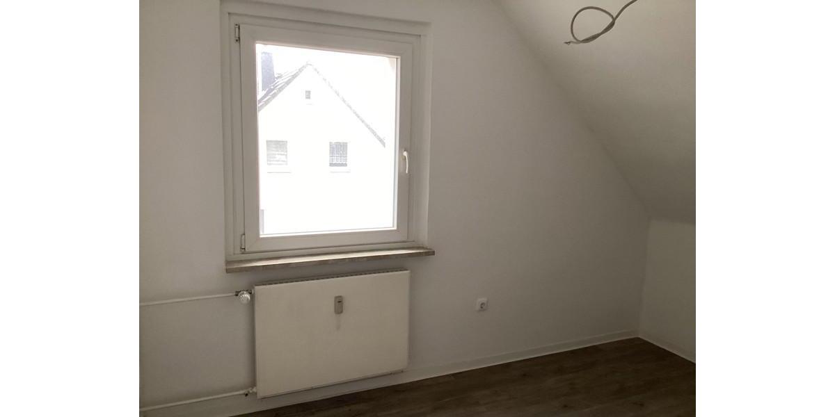 Dachgeschoßwohnung Barsinghausen - 2 Zimmer, 43 m&sup2;, 366&euro; | Angebot:25569900
