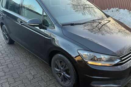 VW Touran 200.019 km 13.990 &euro; Wanderup 24997