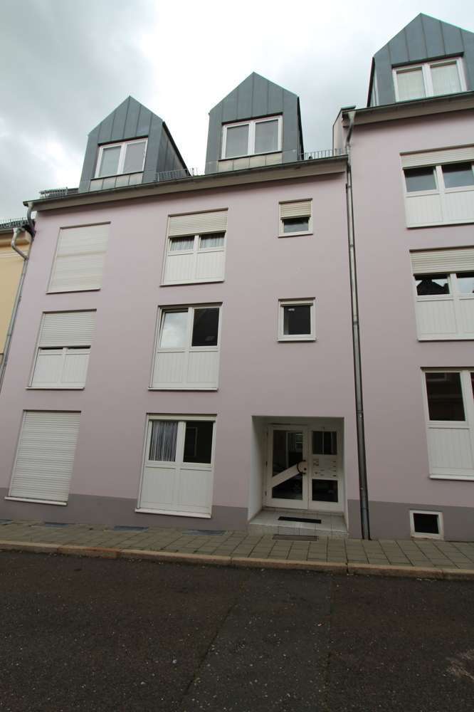 Wohnung zum Mieten in Glauchau 150 € 22.98 m²
