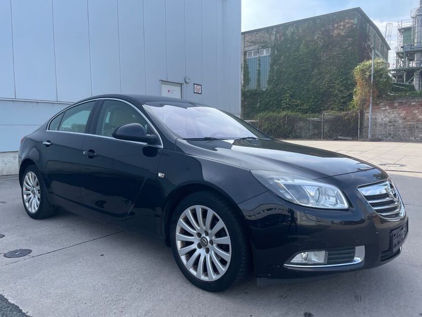 Opel Insignia 273.466 km 3.500 € Mainz-Mombach 55120