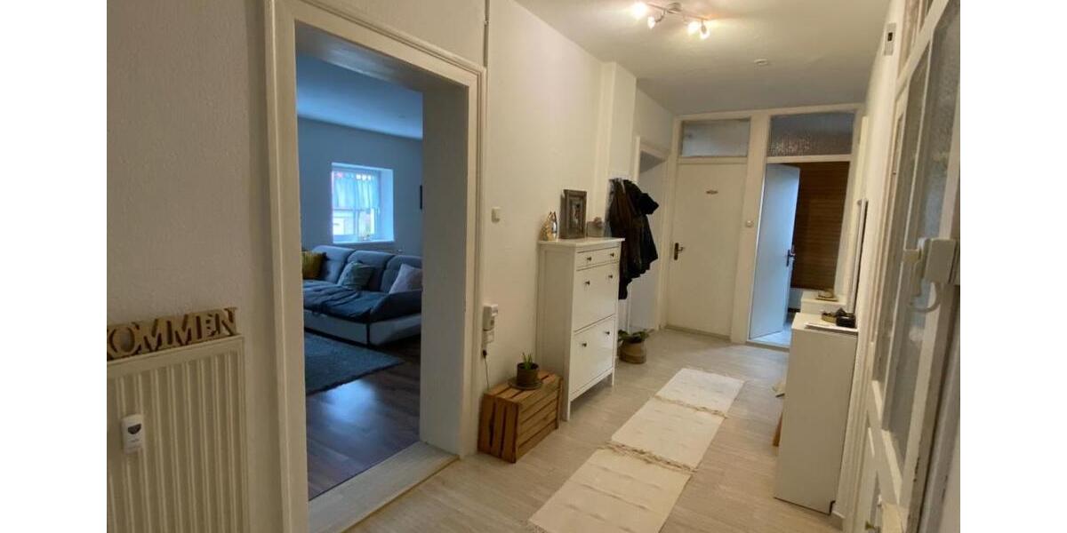 Etagenwohnung Simbach am Inn - 3 Zimmer, 100 m&sup2;, 1.000&euro; | Angebot:26368925