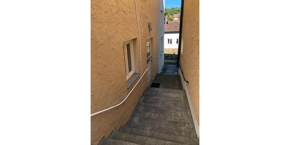 Mehrfamilienhaus, Wohnhaus Eichstätt - 16 Zimmer, 184 m&sup2;, 650.000&euro; | Angebot:26837737