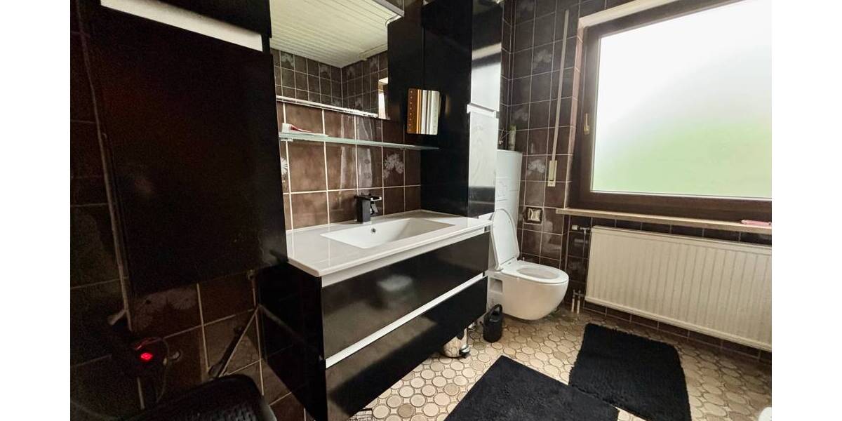 Reihenmittelhaus Neustadt bei Coburg Neustadt - 5 Zimmer, 116 m&sup2;, 329.000&euro; | Angebot:25663197