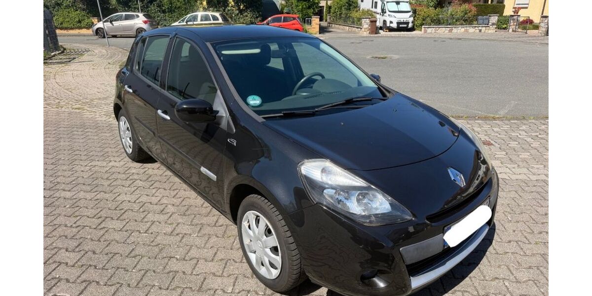 Renault Clio 114.500 km 4.299 &euro; Königstädten 65428