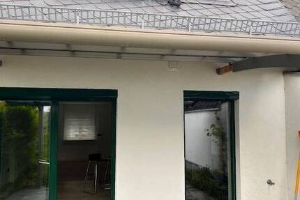 Öl und Gas sind kein Thema, hier heizen Sie mit Wärmepumpe! RMH in ruhiger Lage 3 zimmer