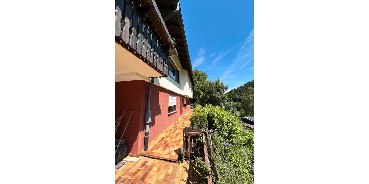 Einfamilienhaus Sulz am Neckar - 8 Zimmer, 190 m&sup2;, 390.000&euro; | Angebot:26983994