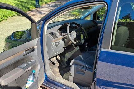 VW Touran 200.000 km 3.490 &euro; Regensburg 93049