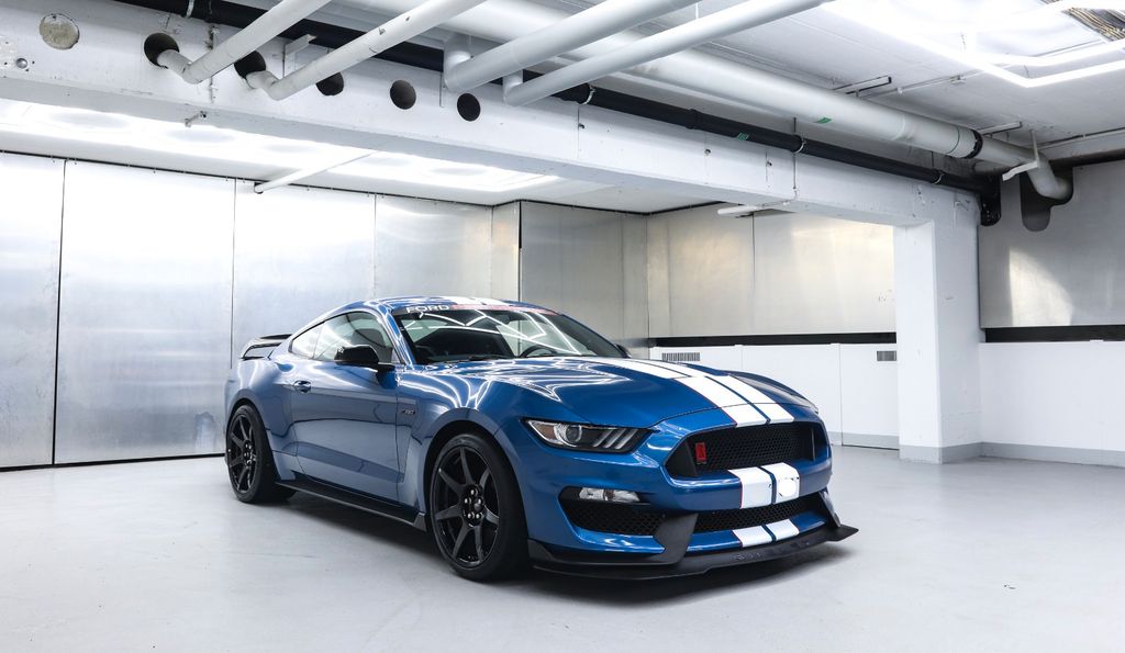 Ford Mustang 5.500 km 79.900 &euro; Berlin 10625
