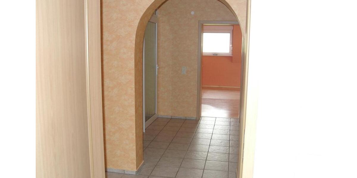 Etagenwohnung Gedern - 4 Zimmer, 107 m&sup2;, 685&euro; | Angebot:26702640