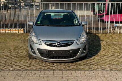 Opel Corsa 122.544 km 4.900 &euro; Neuss 41469