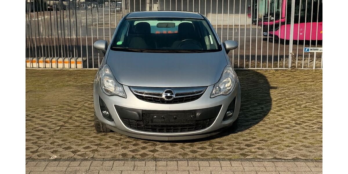 Opel Corsa 122.544 km 4.900 &euro; Neuss 41469