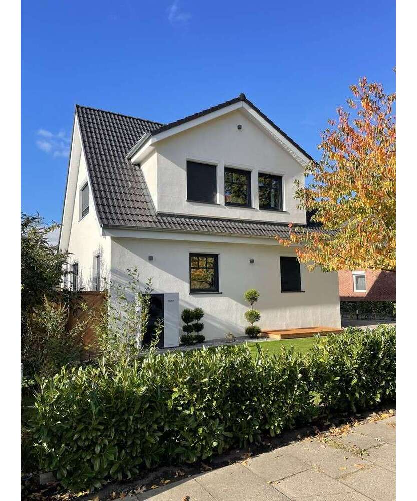 Haus zum Kaufen in Uetersen 690.000 € 136 m²