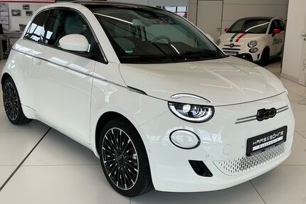 Fiat 500e 12.467 km 24.990 &euro; Eckental 90542