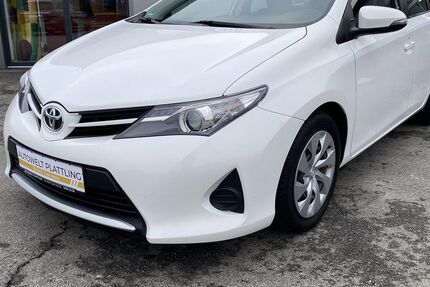 Toyota Auris 137.247 km 8.980 &euro; Plattling 94447