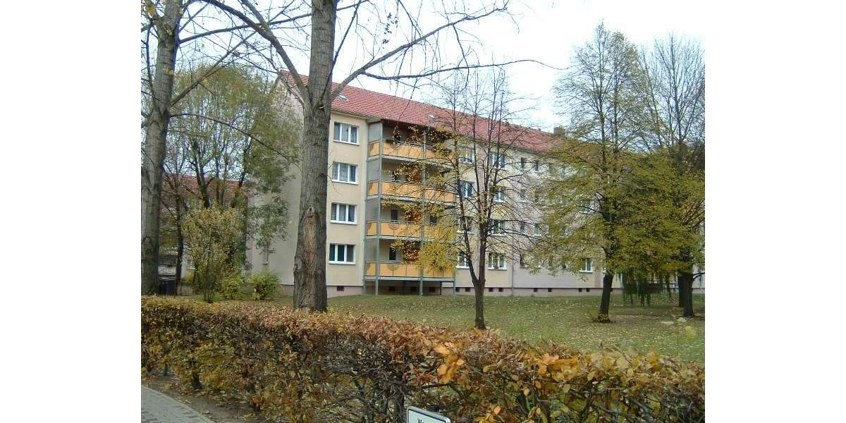 Etagenwohnung Finsterwalde - 2.5 Zimmer, 58 m&sup2;, 354&euro; | Angebot:25605083