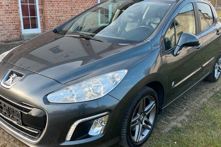 Peugeot 308 88.100 km 7.299 &euro; Bargeshagen 18211