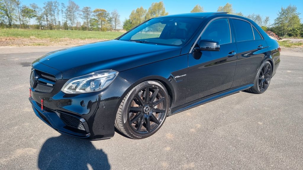 Mercedes-Benz E 63 AMG 171.000 km 28.500 &euro; Ovelgönne 26939