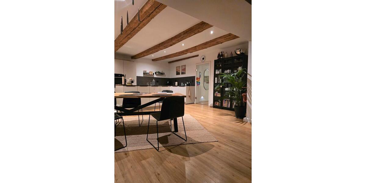 Einfamilienhaus Lappersdorf - 5 Zimmer, 210 m&sup2;, 2.190&euro; | Angebot:24808313