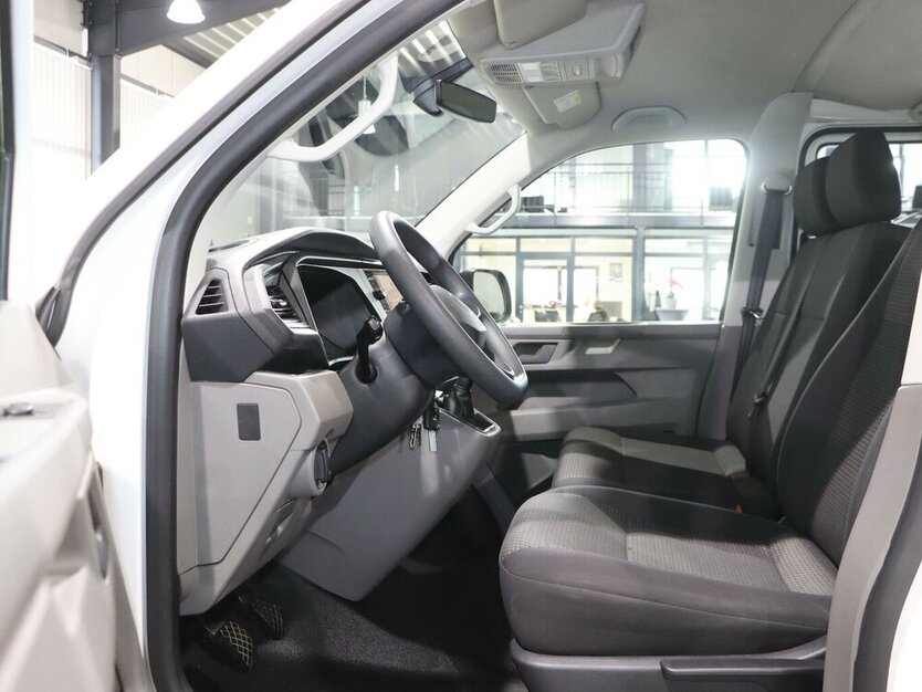 T6.1 Kombi TRANSPORTER 2.0 TDI 9-SITZER, NAVI-DM