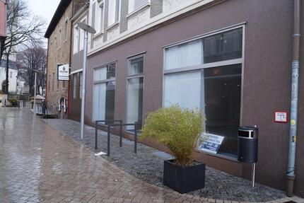 Ladenfläche in der idyllischen Mendener Fußgängerzone für 5€m² zu vermieten !!