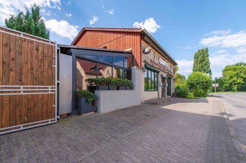Mehrfamilienhaus & Restaurant in Gransee