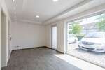 Neuwertiges Mehrfamilienhaus in Hamm-Heessen: 3 Einheiten, Gewerbefläche & privater Garten 9 zimmer