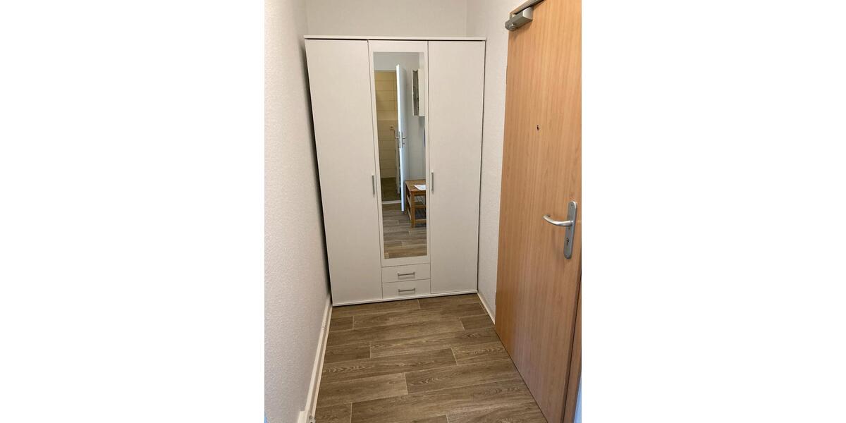 Dachgeschoßwohnung Gera - 1 Zimmer, 31 m&sup2;, 305&euro; | Angebot:26351070