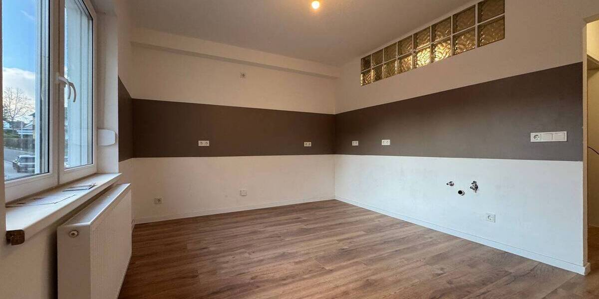Moderne 4-Zimmer-Wohnung in Ensheim - saniert, hell und ab 01.08. verfügbar - Etagenwohnung Saarbrücken-Halberg Ensheim | Angebot:26954962