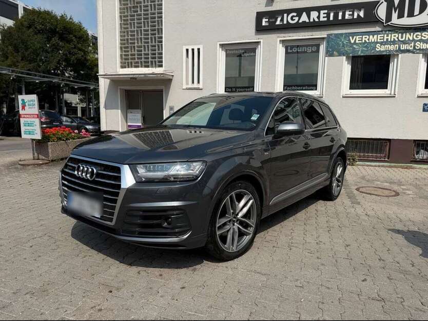Audi Q7 183.000 km 28.200 € Germering 82110