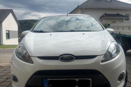 Ford Fiesta 90.776 km 4.900 &euro; Aue-Bad Schlema 08280