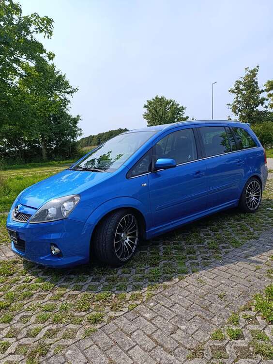 Opel Zafira 117.000 km 9.300 € Künzelsau 74653