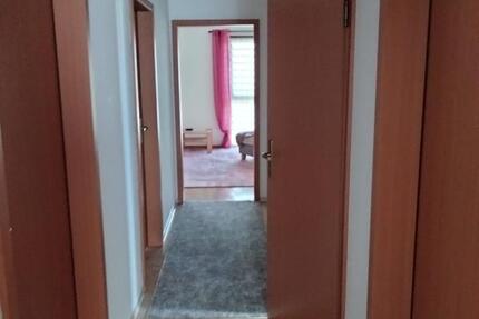 Wohnung Römhild - 2 Zimmer, 64 m&sup2;, 650&euro; | Angebot:24944892